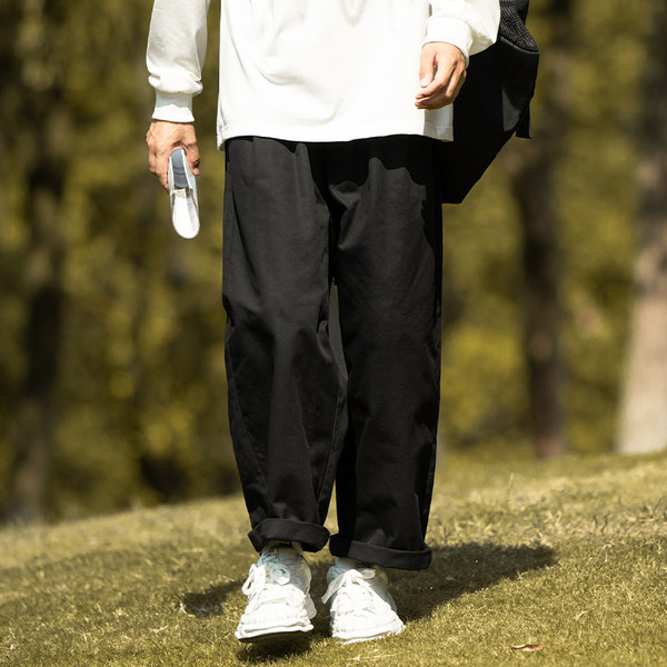 Pantaloni largi pentru bărbați de culoare neagră și bej