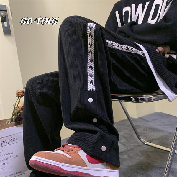 Pantaloni de catifea pentru barbati model nou cu tiv si nasturi la picioare