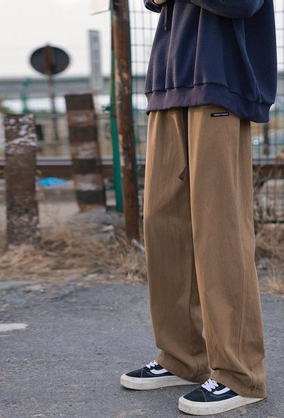 Pantaloni casual pentru bărbați cu inscripții