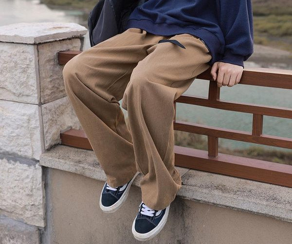 Pantaloni casual pentru bărbați cu inscripții