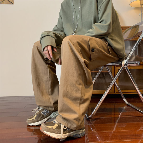 Pantaloni largi sport-casual cu buzunare