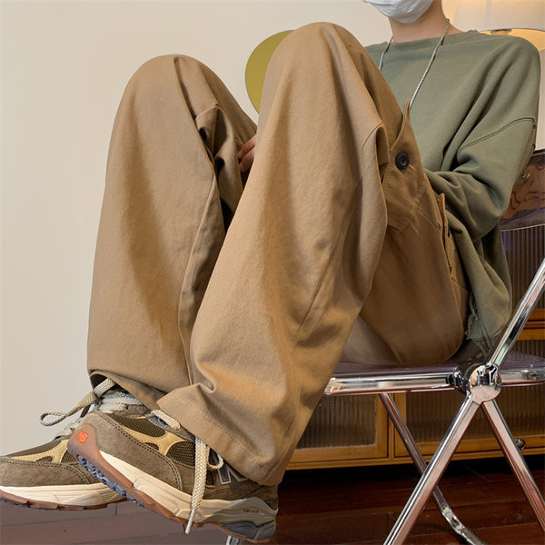 Pantaloni largi sport-casual cu buzunare