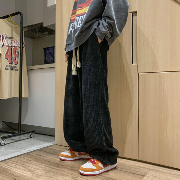 Pantaloni casual barbatesti cu buzunare