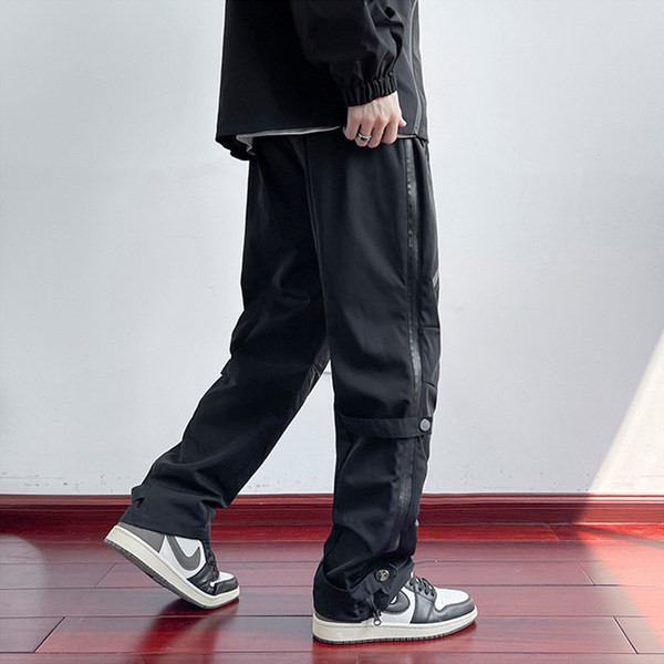 Ležerne muške hlače - s patentnim zatvaračem