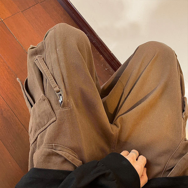 Pánske nohavice širokého modelu s bočnými vreckami