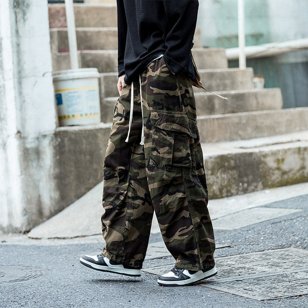 Pantaloni barbatesti - cu buzunar