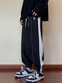 Pantaloni sport barbati cu sireturi si elastic la picioare