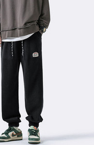 Pánske tepláky so šnúrkami a logom