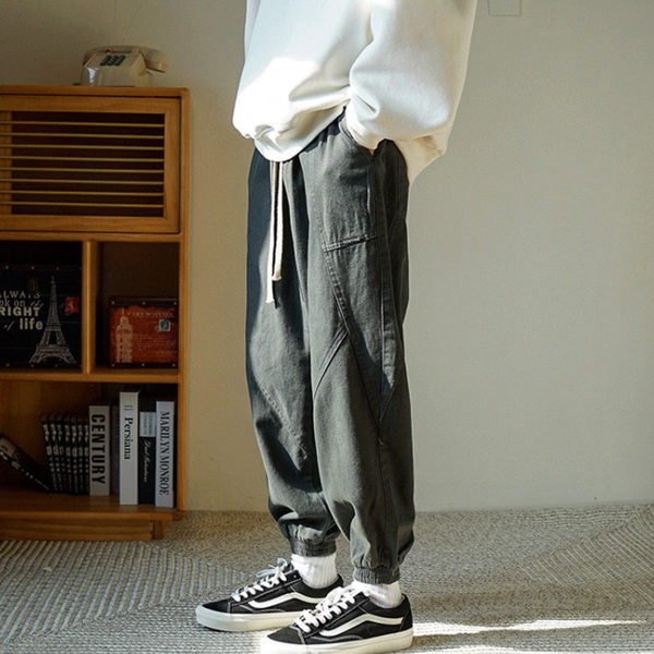 Pánske nohavice rovného modelu s vreckom