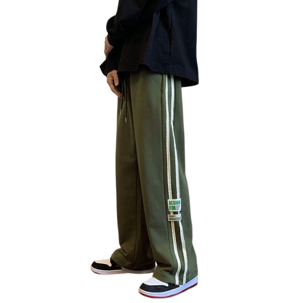 Pánske tepláky s lemovaním a logom