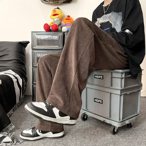 Pantaloni bărbați din catifea în trei culori