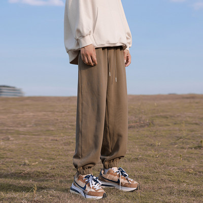 Pánske športové nohavice s gumou na nohaviciach a vreckom