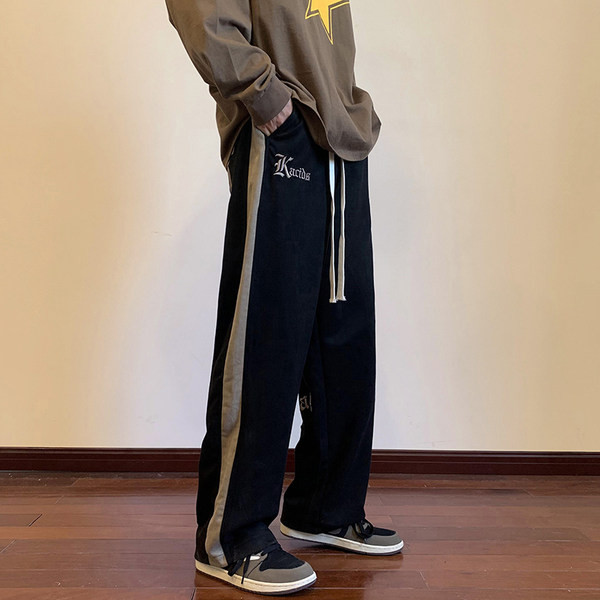 Pánske nohavice s lemovaním a nápisom