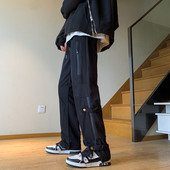 Pánske nohavice v tmavých a svetlých farbách