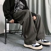 Zsebes férfi sportnadrág