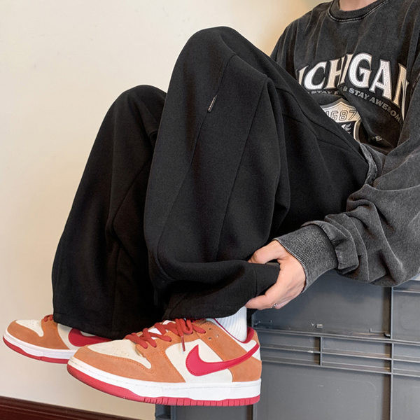 Pantaloni sport barbati - cu sireturi