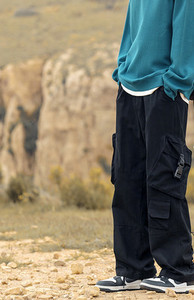 Pánske nohavice ležérneho strihu - s vreckami