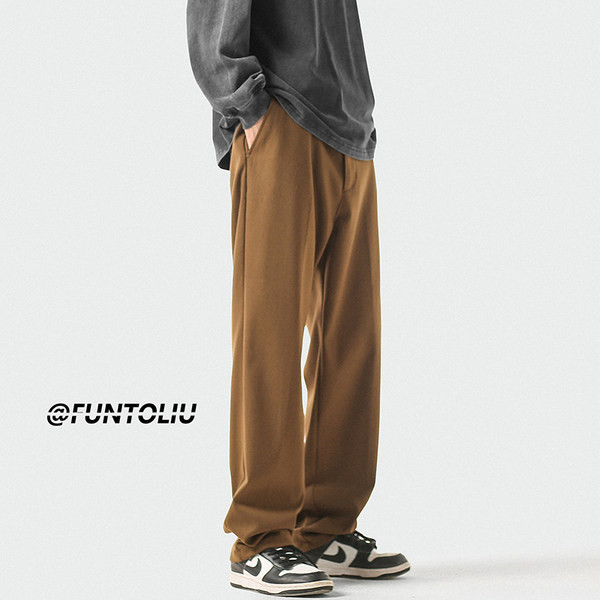 Nový model jednofarebných nohavíc s vreckom pre mužov