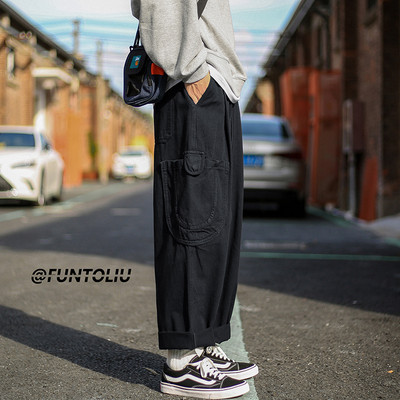 Pantaloni sport barbati cu buzunare