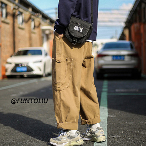 Pantaloni sport barbati cu buzunare