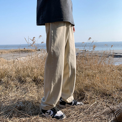 Blugi largi - model curat