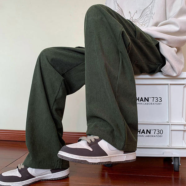 Pánske ležérne nohavice s vreckami - čierno-zelená farba