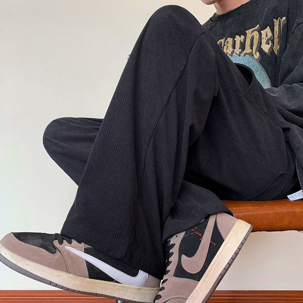 Pánske ležérne nohavice s vreckami - čierno-zelená farba