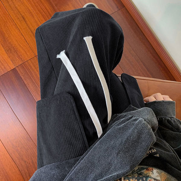 Pánske ležérne nohavice s vreckami - čierno-zelená farba