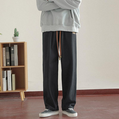 Čistý model pánskych nohavíc