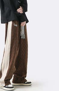 Pantaloni casual pentru bărbați, cu tiv și nasturi