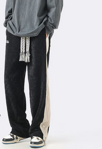 Pantaloni casual pentru bărbați, cu tiv și nasturi