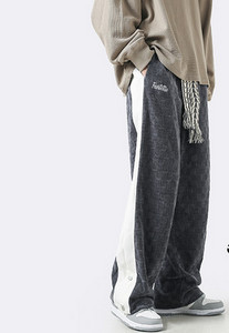 Pantaloni casual pentru bărbați, cu tiv și nasturi