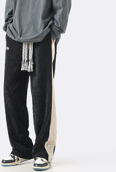 Pantaloni casual pentru bărbați, cu tiv și nasturi