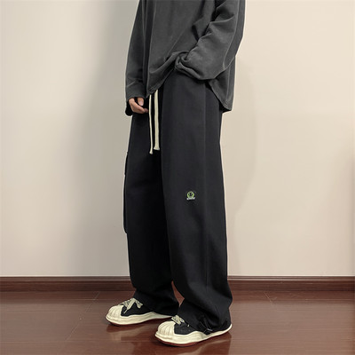 Pantaloni sport barbati cu buzunare - trei culori