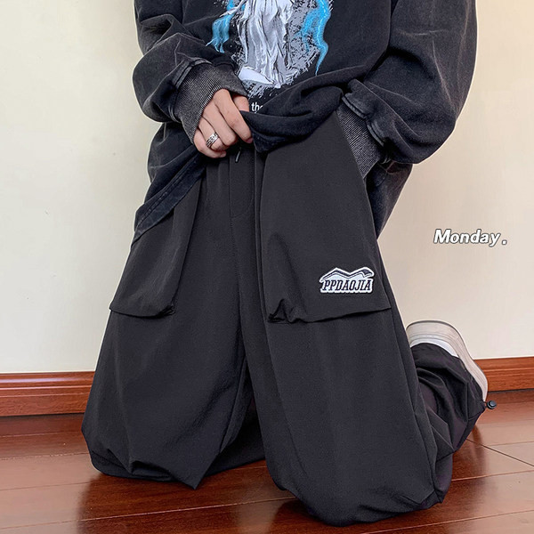 Pantaloni sport barbati model nou cu buzunare