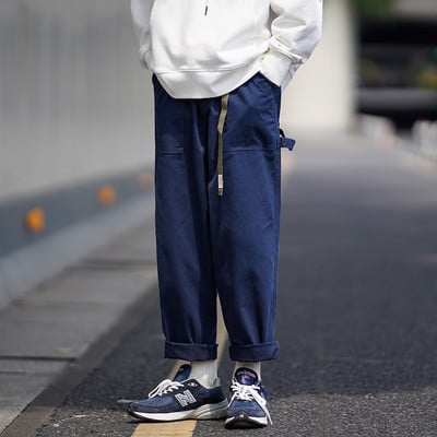 Pantaloni pentru bărbați - cu buzunar