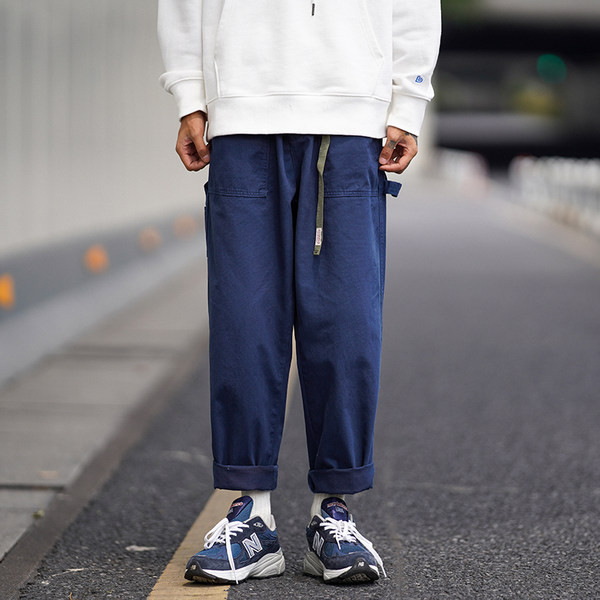 Pantaloni pentru bărbați - cu buzunar