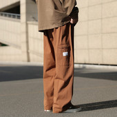 Pantaloni barbatesti cu buzunar in trei culori