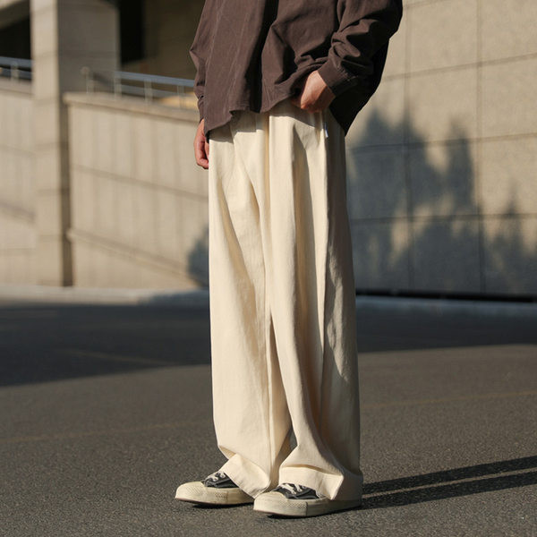 Pantaloni barbatesti cu buzunar in trei culori