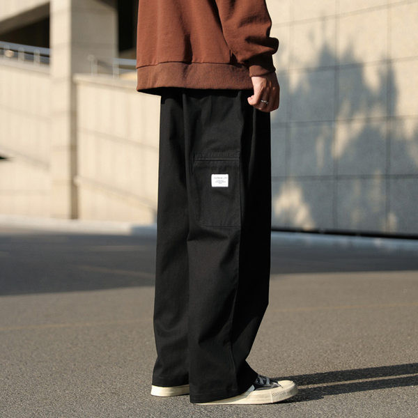 Pantaloni barbatesti cu buzunar in trei culori