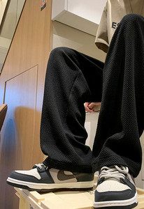 Pantaloni sport barbati model lat cu sireturi