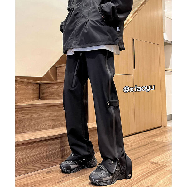 Pánske ležérne nohavice s vysokým pásom a zapínaním na gombíky