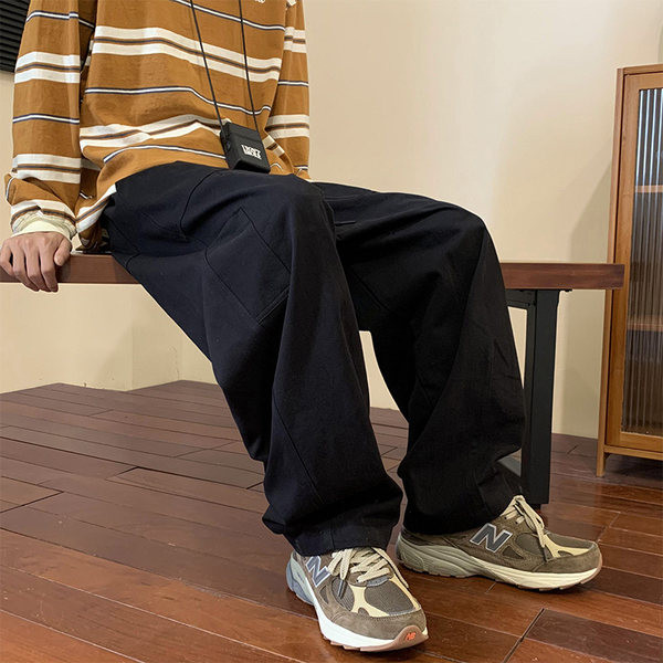 Pantaloni sport barbati cu buzunare - trei culori