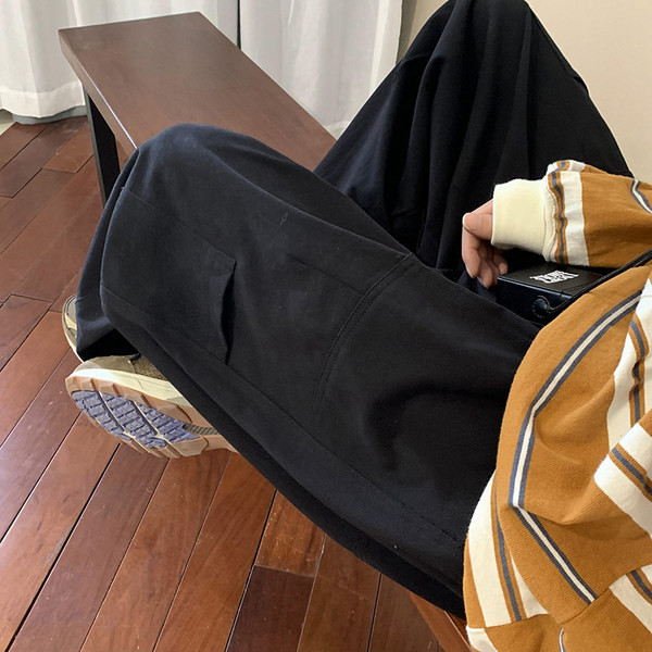 Pantaloni sport barbati cu buzunare - trei culori