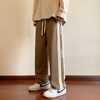 Ležerne sportske hlače za muškarce s printom i pasovima