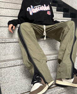 Muške ležerne hlače s patentnim zatvaračem