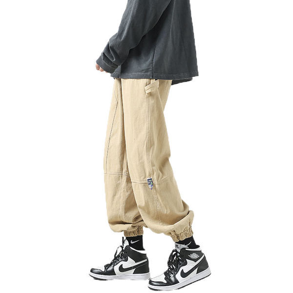 Pantaloni barbatesti model lat cu elastic la picioare si inscriptionare