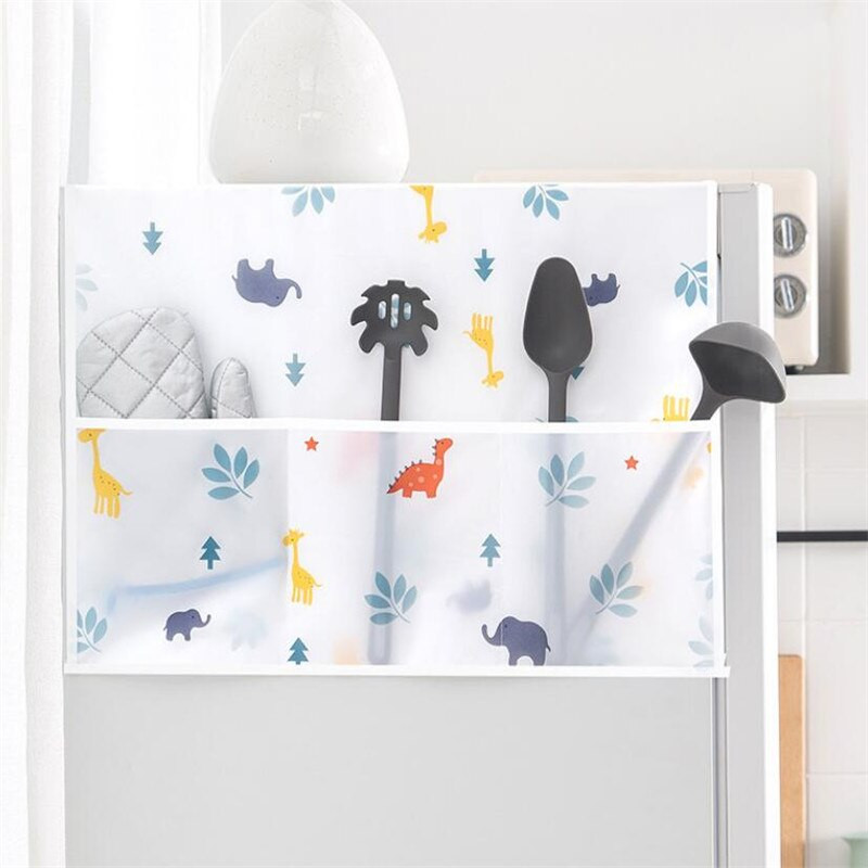 Kryt na chladničku a práčku s úložnými vreckami, tašky, univerzálne opaľovacie krémy, vianočná dekorácia v kuchyni