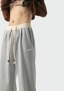 Pantaloni sport cu elastic