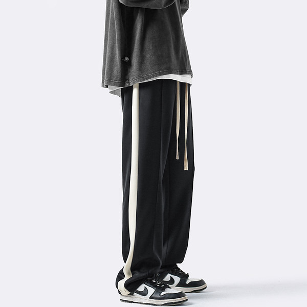 Ležerne trenirke s vezicama